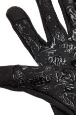 syna gloves balck and neon green